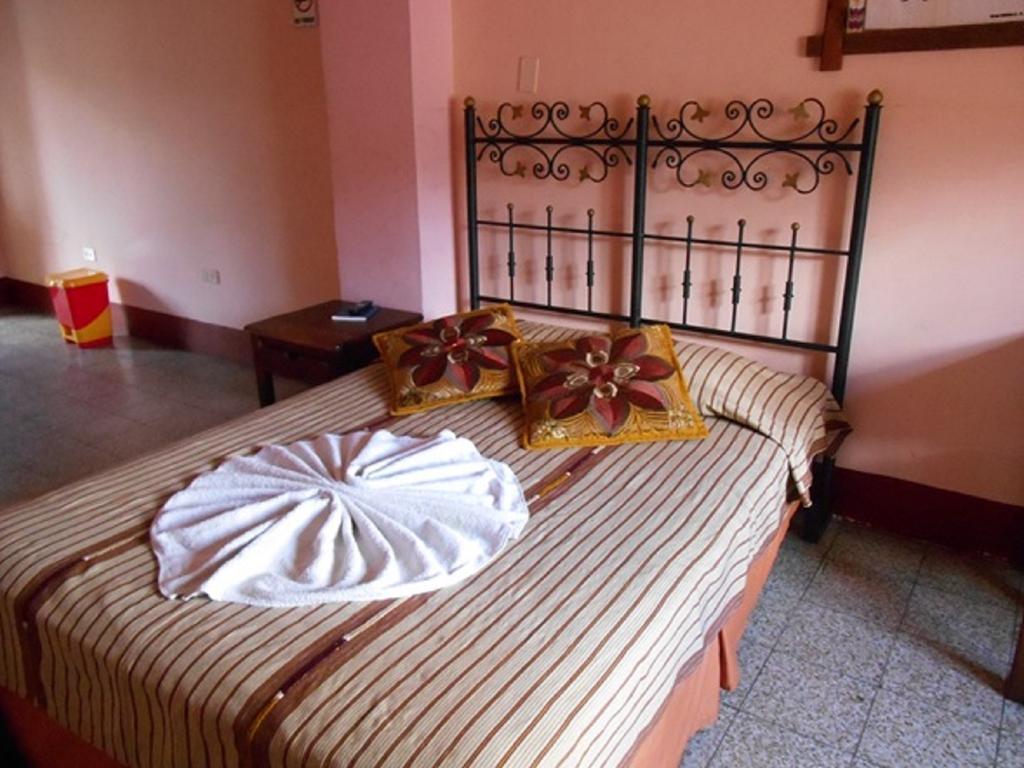 Hotel El Chaparral Panajachel Pokoj fotografie