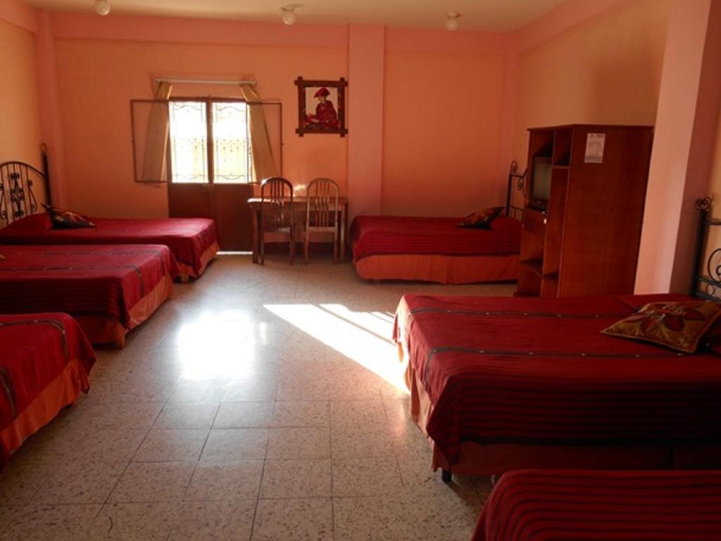 Hotel El Chaparral Panajachel Pokoj fotografie